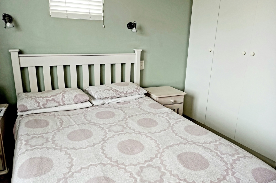 6 Bedroom Property for Sale in Jacobsbaai Western Cape